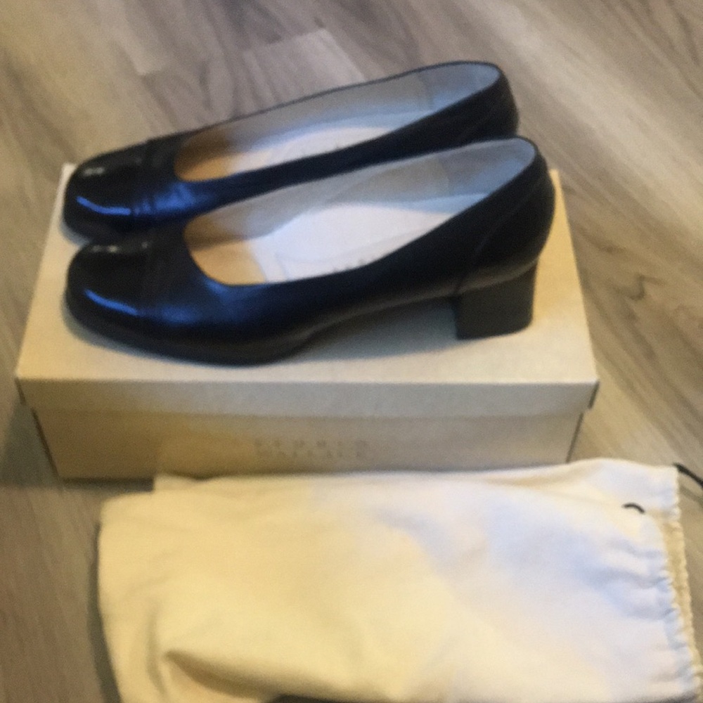 New Studio Wallace Lambskin Lined Heels Size 10
